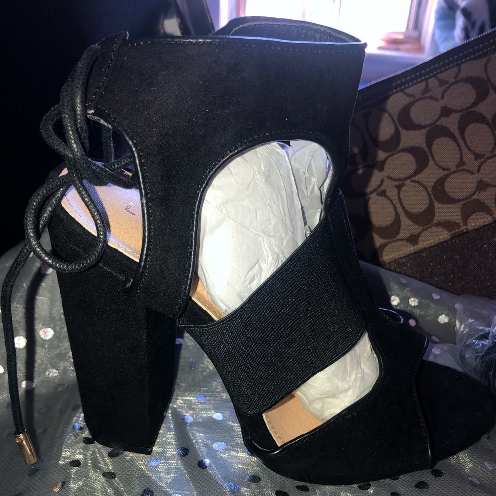 Suede Peep Toe Elastic Lace Up Block Heel Sandal